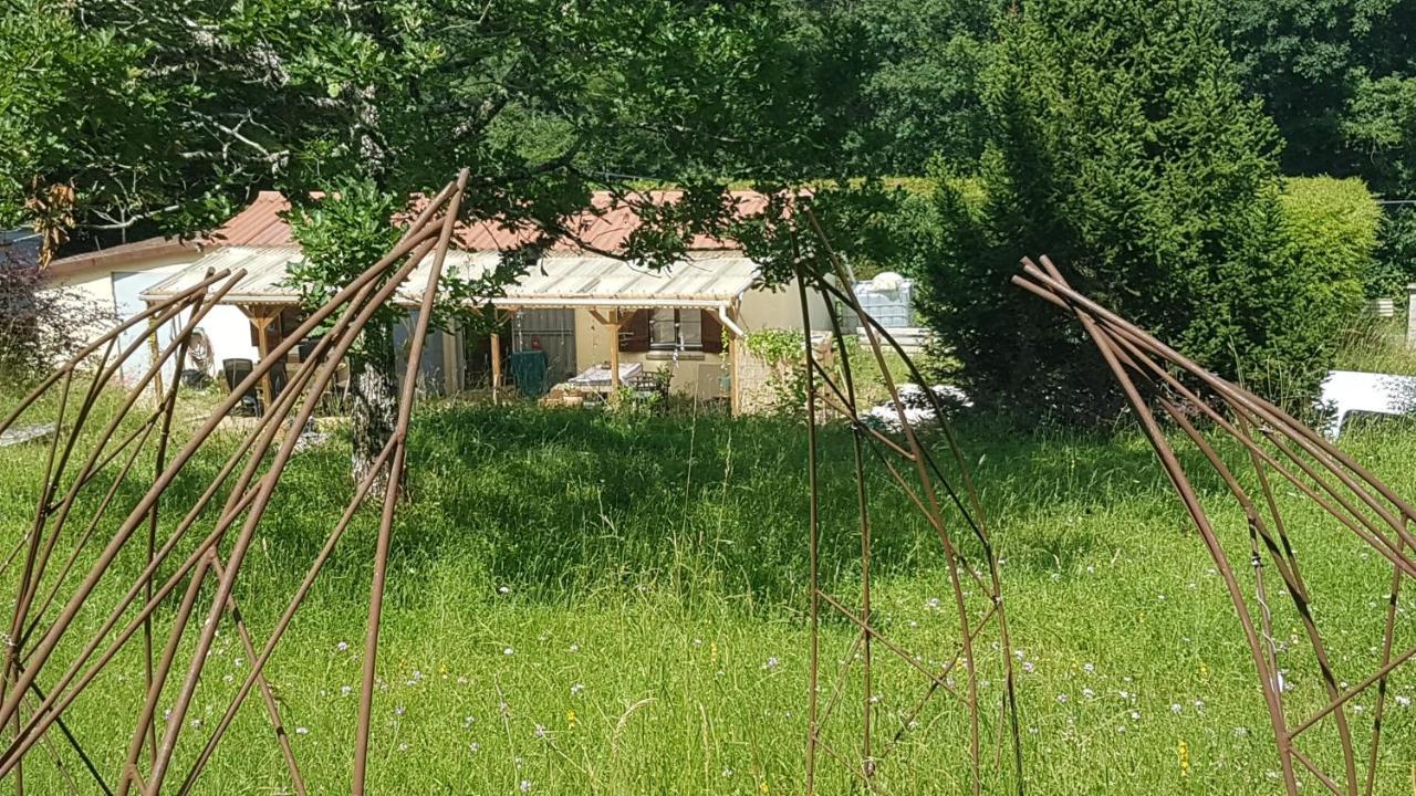Charming Cottage In Chauminet Sougeres-en-Puisaye Bagian luar foto